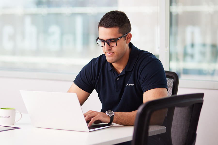 Deploying cloud native applications Deploying cloud native applications